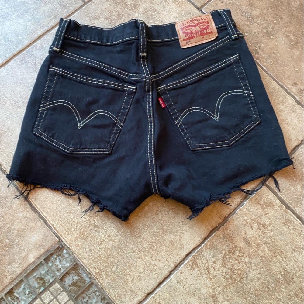Levi's Women 501 Jean Shorts Black Pockets High Rise Dark Wash Button Fly 25 - Picture 2 of 4